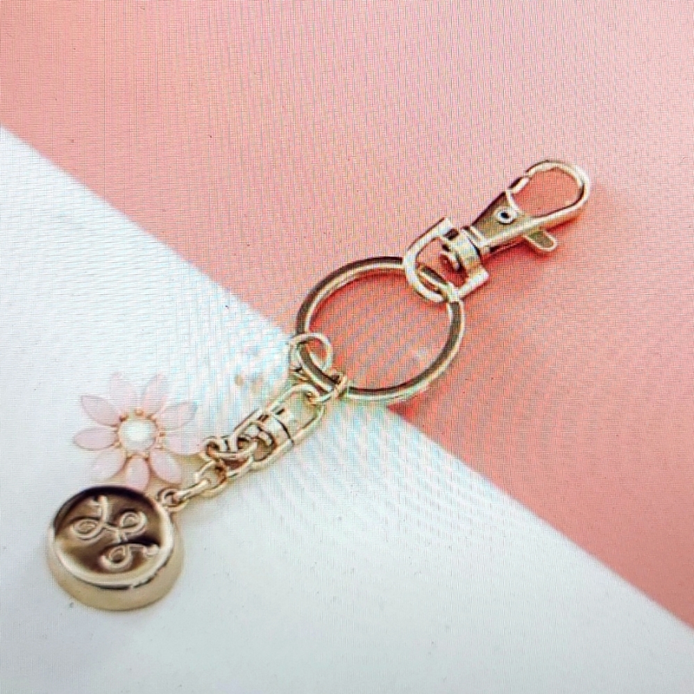 Gold Flower Keychain